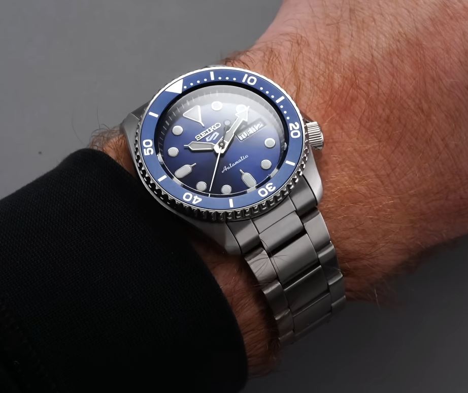 reloj de pulsera seiko 5 sports azul