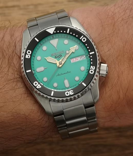 seiko 5 sports turquesa